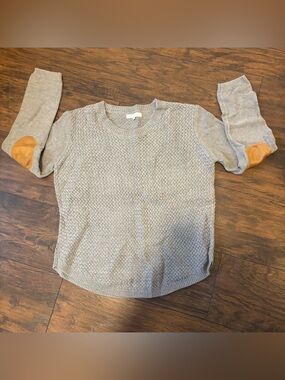 August Mist Gray Basketweave Knit Crewneck Sweater with Tan Elbow Patches - L